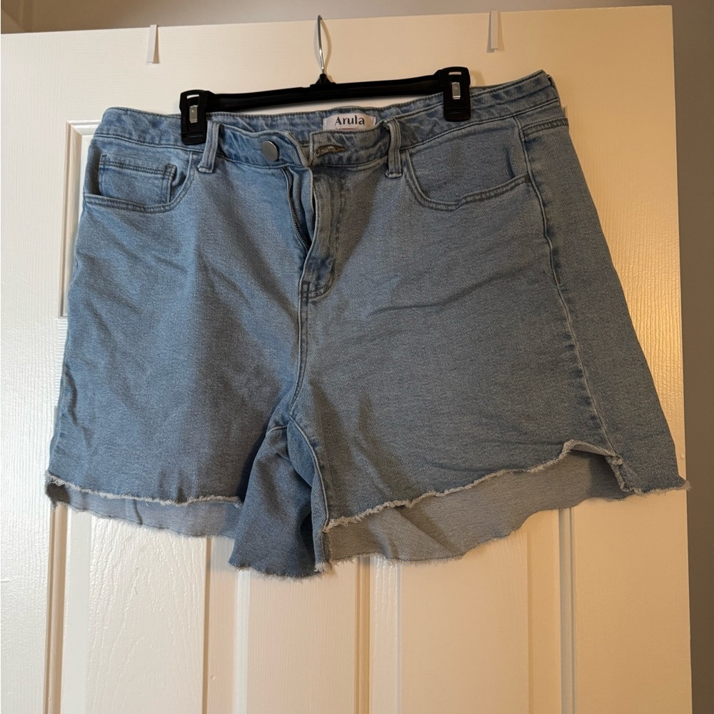 ARULA Blue Jean Shorts Relaxed Mid-Thigh Cut